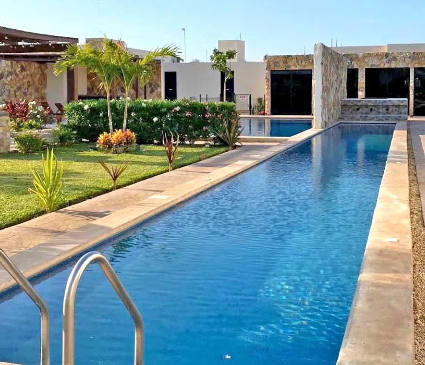 Deportivas-piscina---Rocío-Country